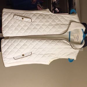 Ivory vest with brown trim